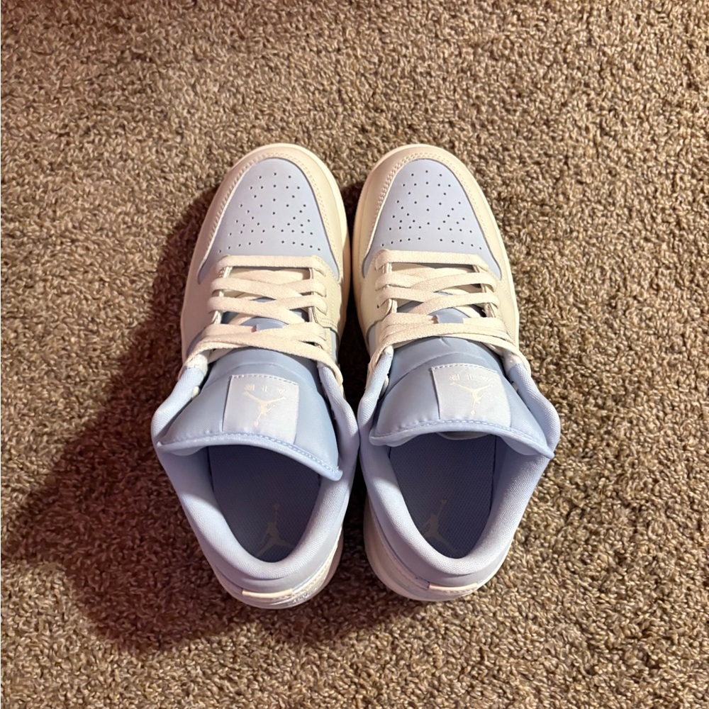 Jordan 1 low Women's Hydrogen blue sail